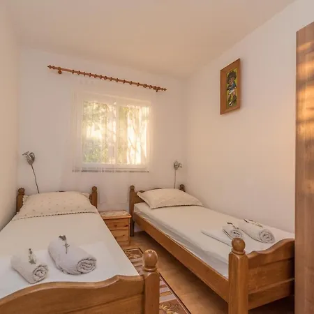 Apartment Agatic *