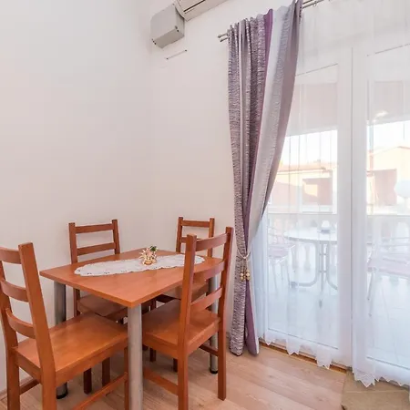 Apartment Agatic *