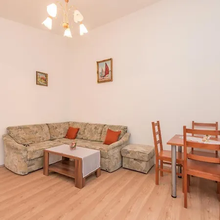 Apartment Agatic Vir