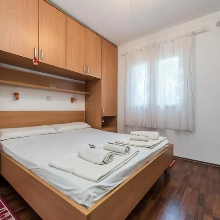 Apartment Agatic *